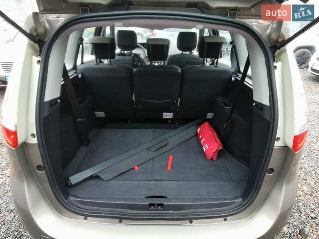 Сірий Рено Гранд Сценік, об'ємом двигуна 1.5 л та пробігом 238 тис. км за 8700 $, фото 49 на Automoto.ua