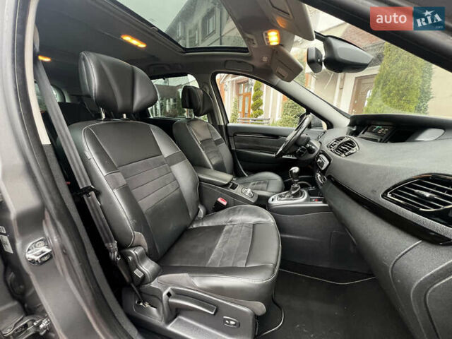 Серый Рено Гранд Сценик, объемом двигателя 1.6 л и пробегом 238 тыс. км за 9500 $, фото 45 на Automoto.ua