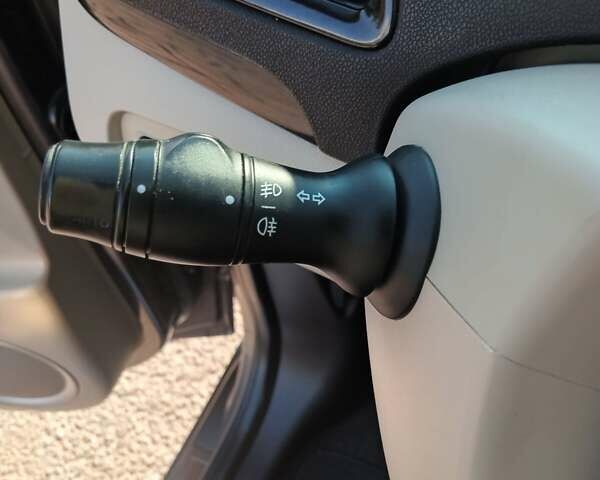 Сірий Рено Гранд Сценік, об'ємом двигуна 1.5 л та пробігом 308 тис. км за 8700 $, фото 10 на Automoto.ua