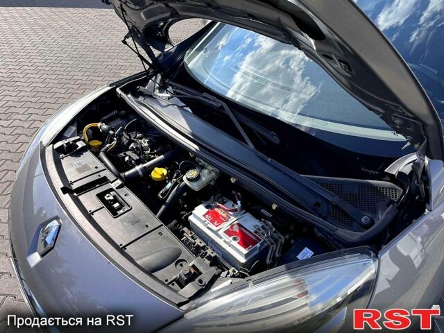 Серый Рено Гранд Сценик, объемом двигателя 1.5 л и пробегом 348 тыс. км за 6800 $, фото 13 на Automoto.ua