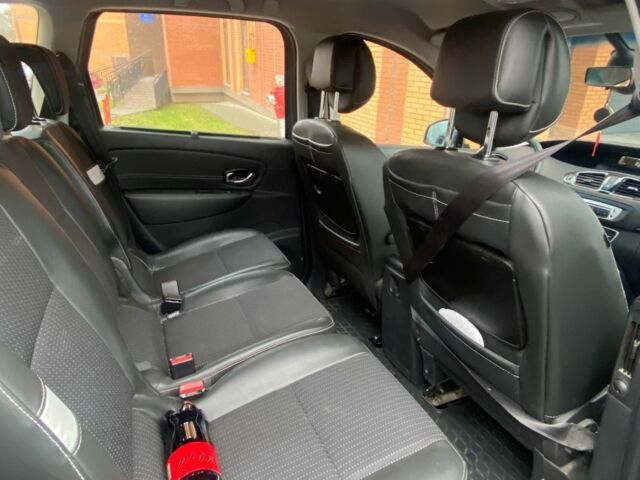 Серый Рено Гранд Сценик, объемом двигателя 1.6 л и пробегом 217 тыс. км за 8200 $, фото 6 на Automoto.ua