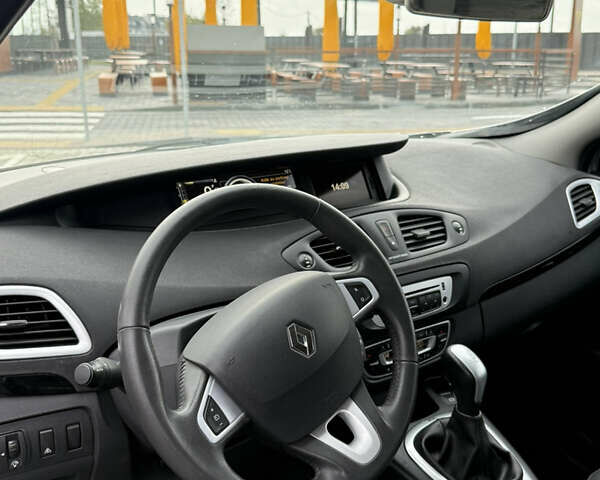 Сірий Рено Гранд Сценік, об'ємом двигуна 1.5 л та пробігом 203 тис. км за 8250 $, фото 7 на Automoto.ua