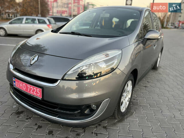Сірий Рено Гранд Сценік, об'ємом двигуна 1.6 л та пробігом 238 тис. км за 8700 $, фото 53 на Automoto.ua