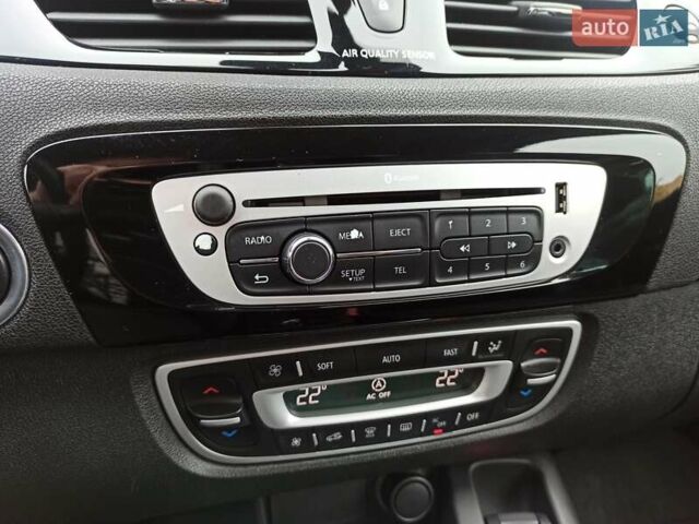 Серый Рено Гранд Сценик, объемом двигателя 1.6 л и пробегом 205 тыс. км за 10500 $, фото 10 на Automoto.ua