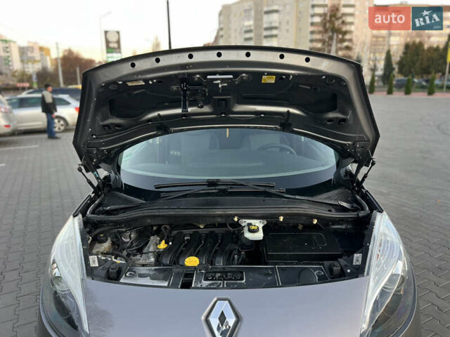 Сірий Рено Гранд Сценік, об'ємом двигуна 1.6 л та пробігом 238 тис. км за 8700 $, фото 37 на Automoto.ua