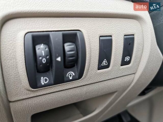 Сірий Рено Гранд Сценік, об'ємом двигуна 1.5 л та пробігом 238 тис. км за 8700 $, фото 35 на Automoto.ua