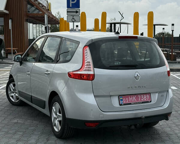 Сірий Рено Гранд Сценік, об'ємом двигуна 1.5 л та пробігом 203 тис. км за 8250 $, фото 6 на Automoto.ua