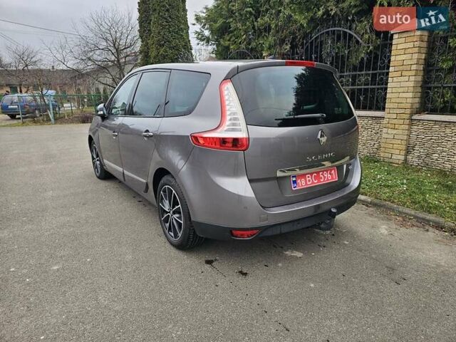 Серый Рено Гранд Сценик, объемом двигателя 1.6 л и пробегом 217 тыс. км за 8900 $, фото 6 на Automoto.ua