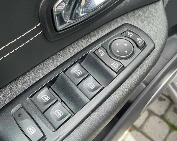 Серый Рено Гранд Сценик, объемом двигателя 1.46 л и пробегом 262 тыс. км за 7900 $, фото 9 на Automoto.ua