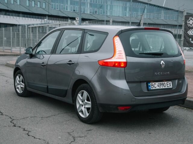 Сірий Рено Гранд Сценік, об'ємом двигуна 1.5 л та пробігом 281 тис. км за 9400 $, фото 1 на Automoto.ua