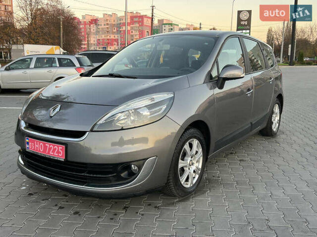 Сірий Рено Гранд Сценік, об'ємом двигуна 1.6 л та пробігом 238 тис. км за 8700 $, фото 5 на Automoto.ua