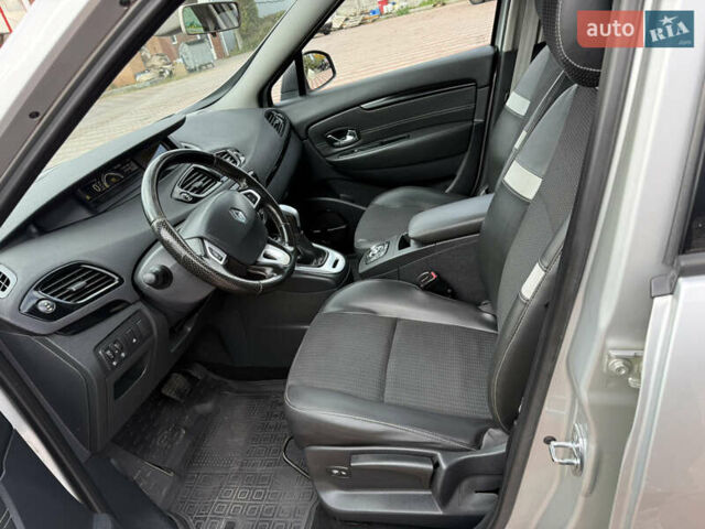 Серый Рено Гранд Сценик, объемом двигателя 2 л и пробегом 187 тыс. км за 8750 $, фото 19 на Automoto.ua