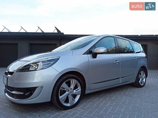 Серый Рено Гранд Сценик, объемом двигателя 1.6 л и пробегом 239 тыс. км за 8700 $, фото 8 на Automoto.ua