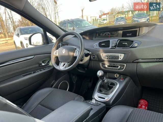 Сірий Рено Гранд Сценік, об'ємом двигуна 1.46 л та пробігом 190 тис. км за 8900 $, фото 10 на Automoto.ua