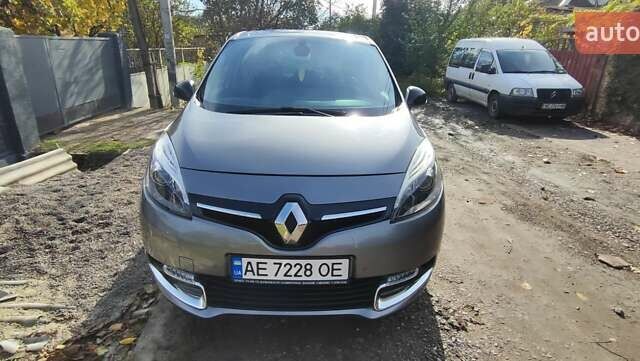 Сірий Рено Гранд Сценік, об'ємом двигуна 1.46 л та пробігом 250 тис. км за 8500 $, фото 31 на Automoto.ua