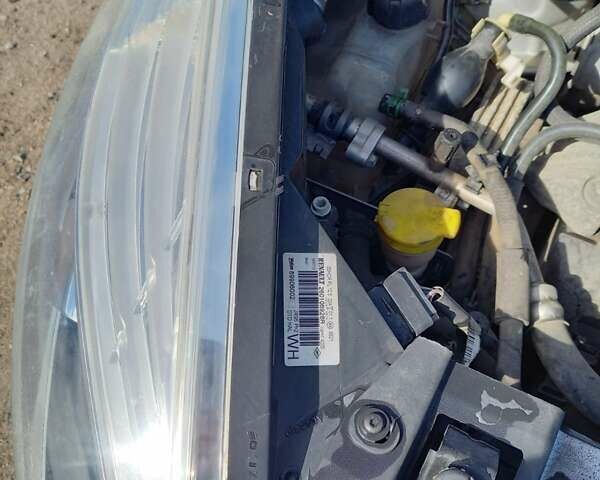 Сірий Рено Гранд Сценік, об'ємом двигуна 1.46 л та пробігом 296 тис. км за 8000 $, фото 6 на Automoto.ua