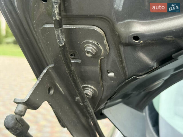 Серый Рено Гранд Сценик, объемом двигателя 2 л и пробегом 241 тыс. км за 10950 $, фото 66 на Automoto.ua