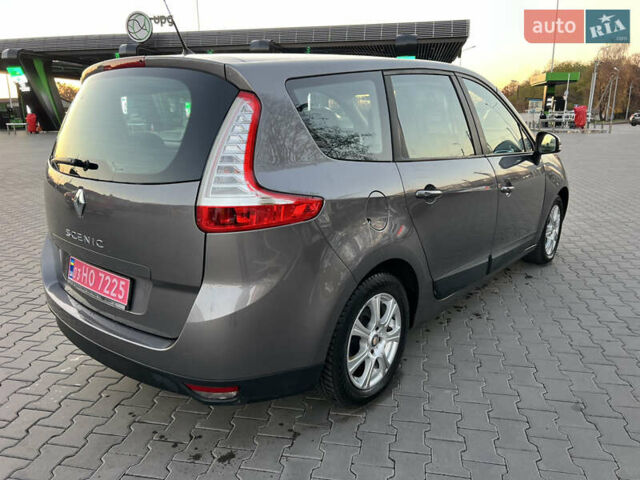 Сірий Рено Гранд Сценік, об'ємом двигуна 1.6 л та пробігом 238 тис. км за 8700 $, фото 44 на Automoto.ua