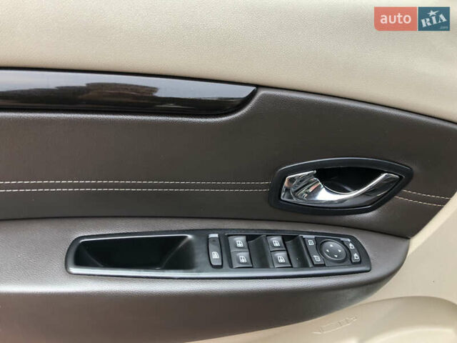 Серый Рено Гранд Сценик, объемом двигателя 2 л и пробегом 197 тыс. км за 10700 $, фото 29 на Automoto.ua