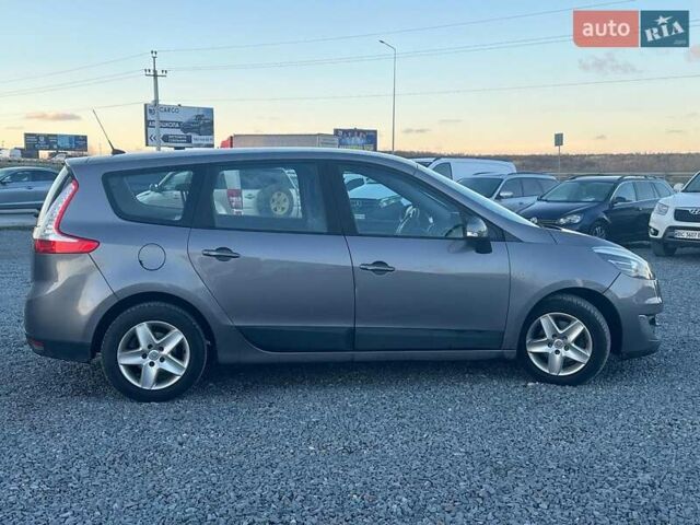 Серый Рено Гранд Сценик, объемом двигателя 1.5 л и пробегом 281 тыс. км за 9740 $, фото 9 на Automoto.ua