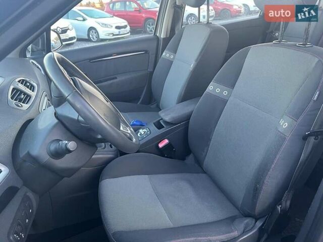 Серый Рено Гранд Сценик, объемом двигателя 1.5 л и пробегом 281 тыс. км за 9740 $, фото 15 на Automoto.ua