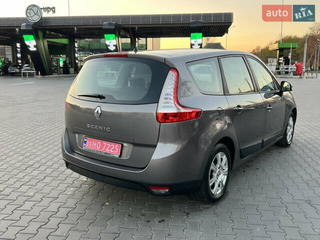 Сірий Рено Гранд Сценік, об'ємом двигуна 1.6 л та пробігом 238 тис. км за 8700 $, фото 15 на Automoto.ua