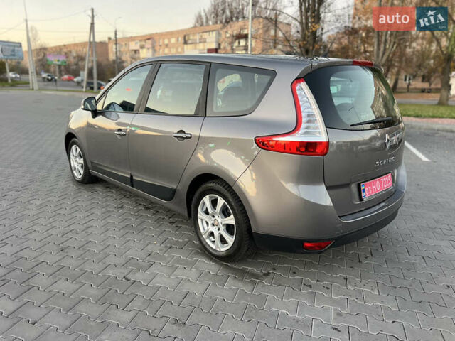 Сірий Рено Гранд Сценік, об'ємом двигуна 1.6 л та пробігом 238 тис. км за 8700 $, фото 42 на Automoto.ua