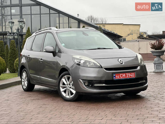 Серый Рено Гранд Сценик, объемом двигателя 1.6 л и пробегом 238 тыс. км за 9500 $, фото 40 на Automoto.ua