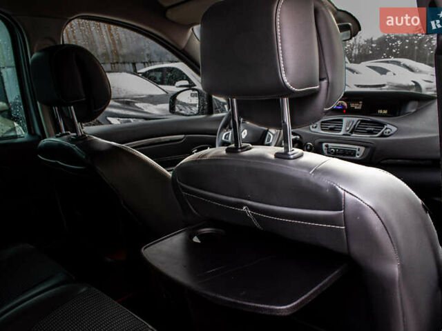 Серый Рено Гранд Сценик, объемом двигателя 1.46 л и пробегом 344 тыс. км за 7900 $, фото 24 на Automoto.ua