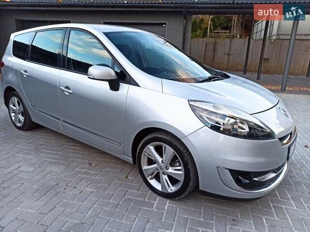 Серый Рено Гранд Сценик, объемом двигателя 1.6 л и пробегом 239 тыс. км за 8700 $, фото 23 на Automoto.ua