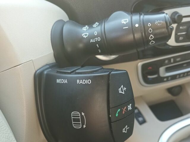 Серый Рено Гранд Сценик, объемом двигателя 1.5 л и пробегом 309 тыс. км за 8750 $, фото 8 на Automoto.ua