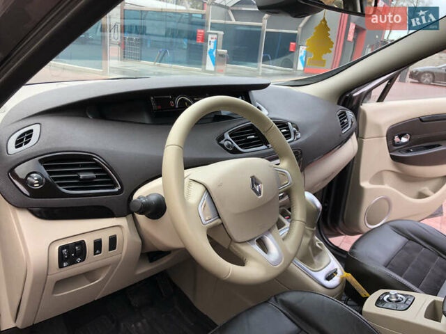 Серый Рено Гранд Сценик, объемом двигателя 2 л и пробегом 197 тыс. км за 10700 $, фото 45 на Automoto.ua