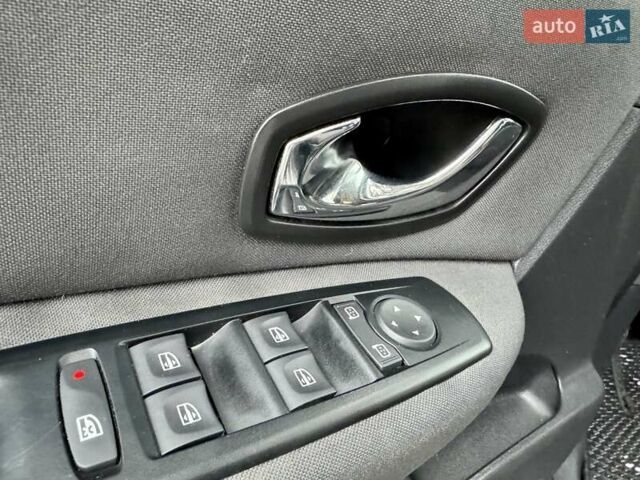 Серый Рено Гранд Сценик, объемом двигателя 1.5 л и пробегом 185 тыс. км за 7200 $, фото 11 на Automoto.ua