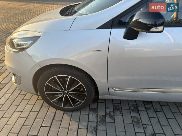 Серый Рено Гранд Сценик, объемом двигателя 1.5 л и пробегом 163 тыс. км за 8450 $, фото 10 на Automoto.ua