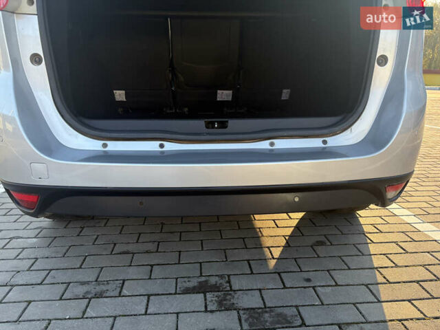 Серый Рено Гранд Сценик, объемом двигателя 1.5 л и пробегом 163 тыс. км за 8450 $, фото 16 на Automoto.ua