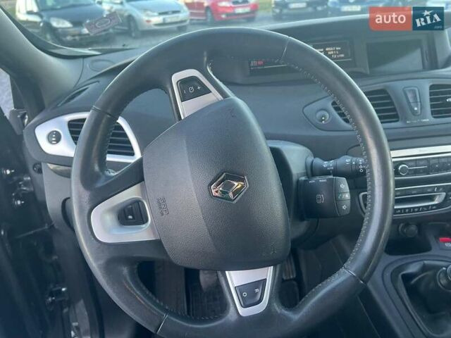 Серый Рено Гранд Сценик, объемом двигателя 1.5 л и пробегом 281 тыс. км за 9740 $, фото 23 на Automoto.ua