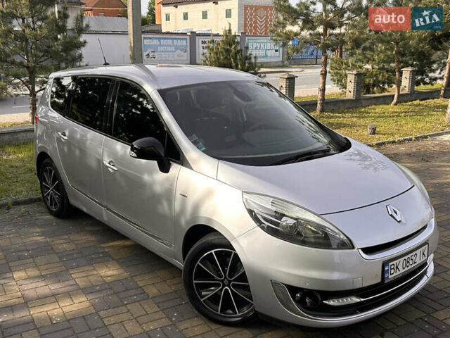 Серый Рено Гранд Сценик, объемом двигателя 1.6 л и пробегом 266 тыс. км за 7700 $, фото 9 на Automoto.ua