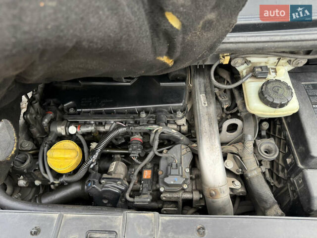 Серый Рено Гранд Сценик, объемом двигателя 2 л и пробегом 187 тыс. км за 8750 $, фото 36 на Automoto.ua