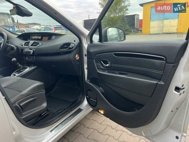 Серый Рено Гранд Сценик, объемом двигателя 1.5 л и пробегом 178 тыс. км за 10300 $, фото 44 на Automoto.ua
