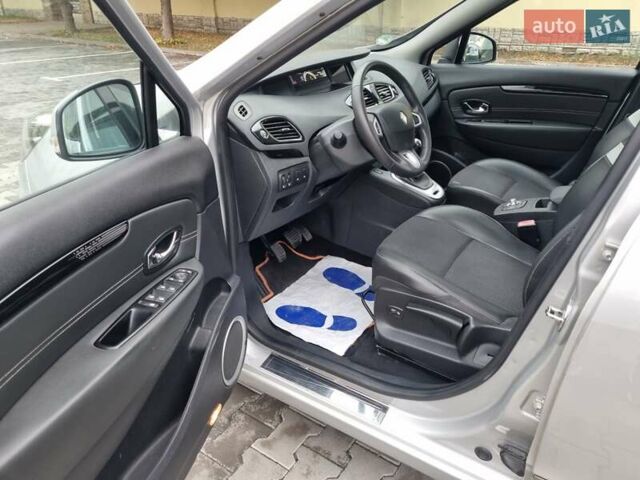 Сірий Рено Гранд Сценік, об'ємом двигуна 1.5 л та пробігом 230 тис. км за 8650 $, фото 18 на Automoto.ua