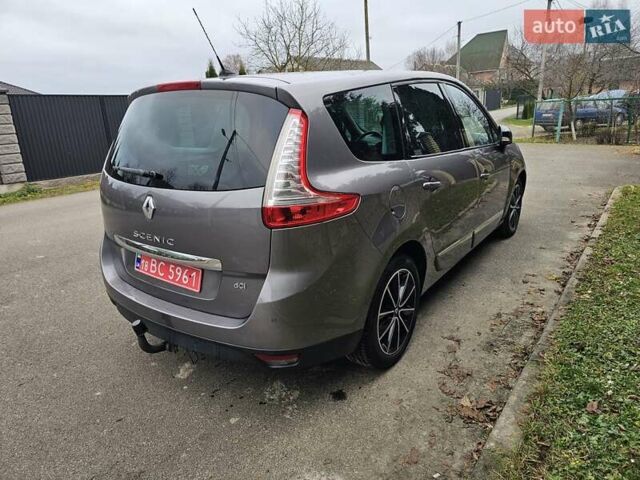 Серый Рено Гранд Сценик, объемом двигателя 1.6 л и пробегом 217 тыс. км за 8900 $, фото 4 на Automoto.ua