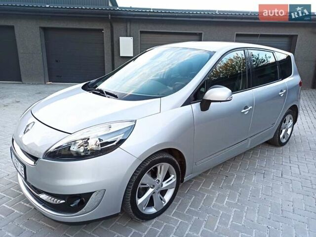 Серый Рено Гранд Сценик, объемом двигателя 1.6 л и пробегом 239 тыс. км за 8700 $, фото 26 на Automoto.ua