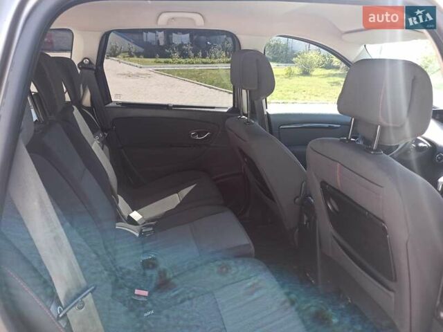 Серый Рено Гранд Сценик, объемом двигателя 1.5 л и пробегом 247 тыс. км за 8400 $, фото 13 на Automoto.ua