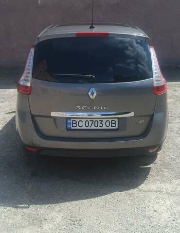 Сірий Рено Гранд Сценік, об'ємом двигуна 1.6 л та пробігом 237 тис. км за 7700 $, фото 4 на Automoto.ua