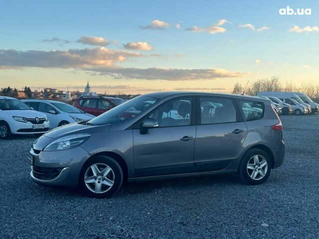 Серый Рено Гранд Сценик, объемом двигателя 1.5 л и пробегом 281 тыс. км за 9740 $, фото 3 на Automoto.ua