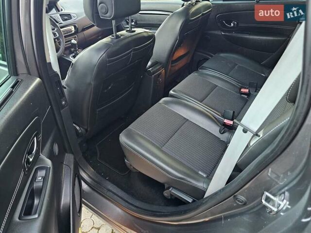 Сірий Рено Гранд Сценік, об'ємом двигуна 1.6 л та пробігом 216 тис. км за 8800 $, фото 11 на Automoto.ua