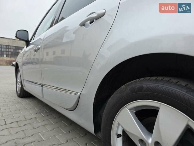 Сірий Рено Гранд Сценік, об'ємом двигуна 1.5 л та пробігом 230 тис. км за 8650 $, фото 11 на Automoto.ua