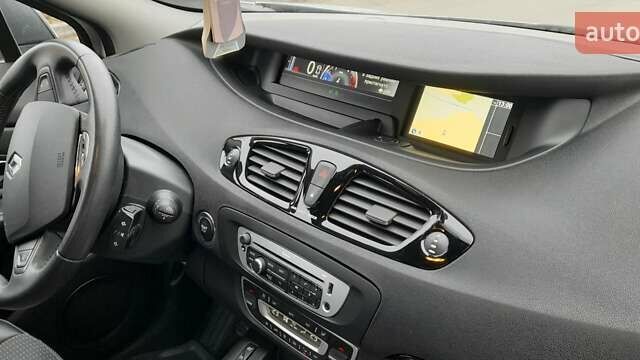 Серый Рено Гранд Сценик, объемом двигателя 1.46 л и пробегом 223 тыс. км за 11199 $, фото 22 на Automoto.ua