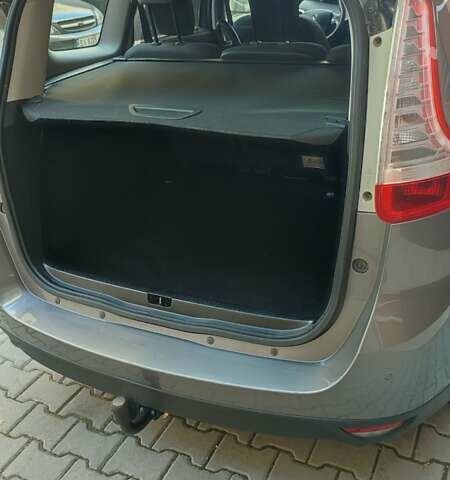 Серый Рено Гранд Сценик, объемом двигателя 1.5 л и пробегом 210 тыс. км за 9650 $, фото 20 на Automoto.ua