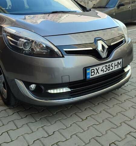 Серый Рено Гранд Сценик, объемом двигателя 1.5 л и пробегом 210 тыс. км за 9650 $, фото 5 на Automoto.ua